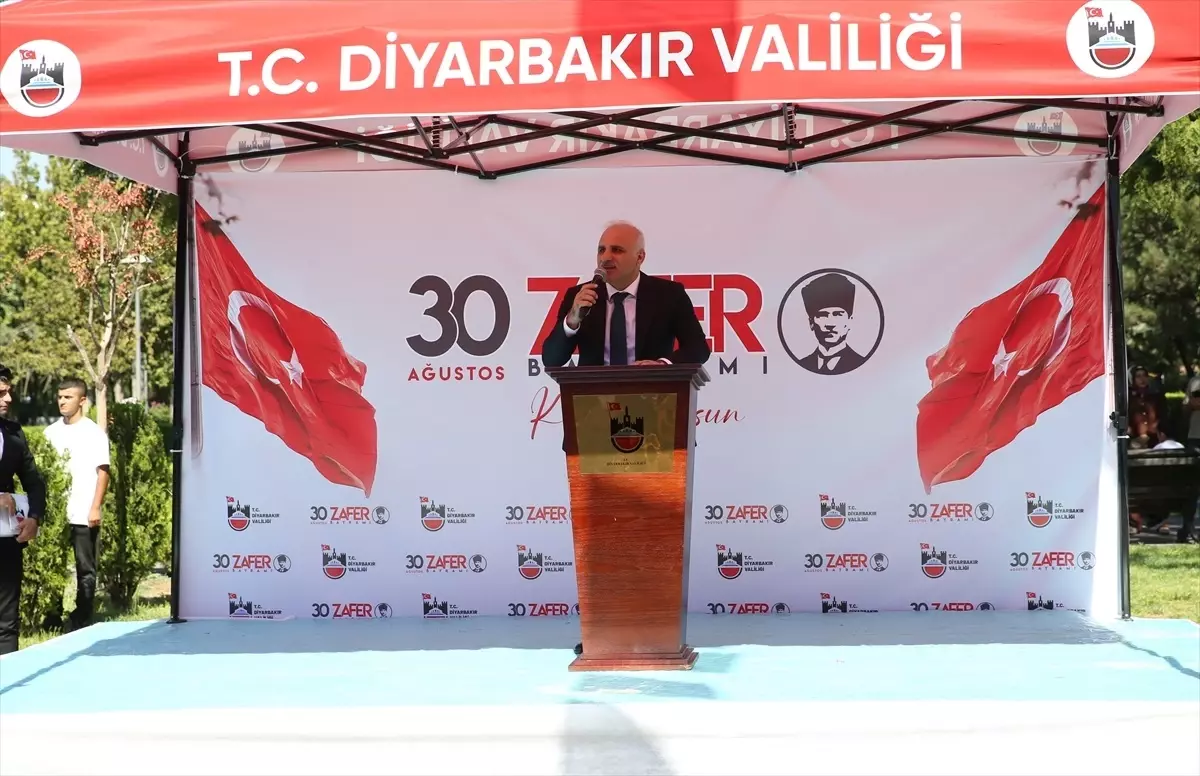 30 Ağustos Zafer Bayramı Diyarbakır, Batman, Elazığ, Siirt, Şırnak, Bingöl ve Mardin\'de Kutlandı