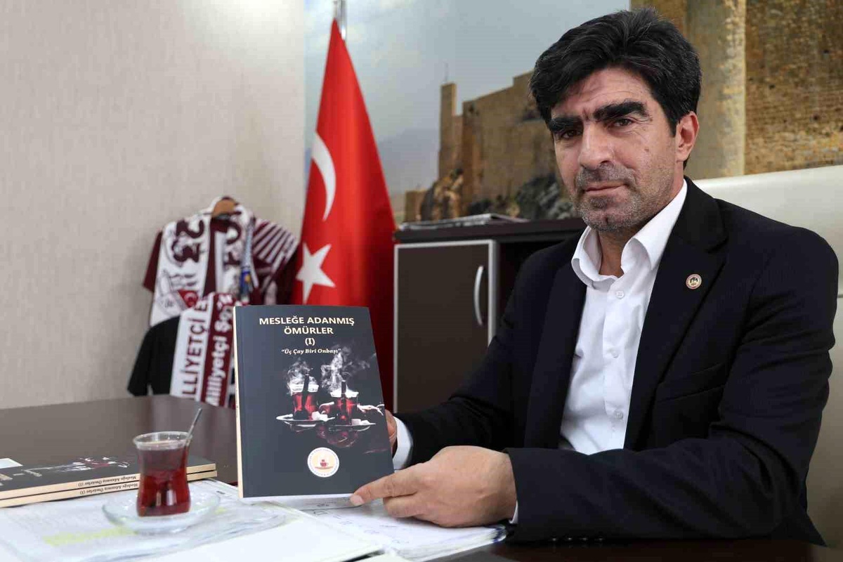 Elazığ\'da Kahvehane ve Kıraathane İşleten Esnafların Hayatları Kitaplaştırıldı