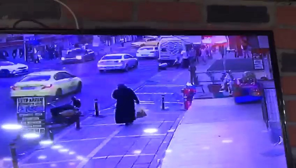 Esenyurt\'ta Denetim Sırasında Bıçaklı Saldırı: 2 Yaralı