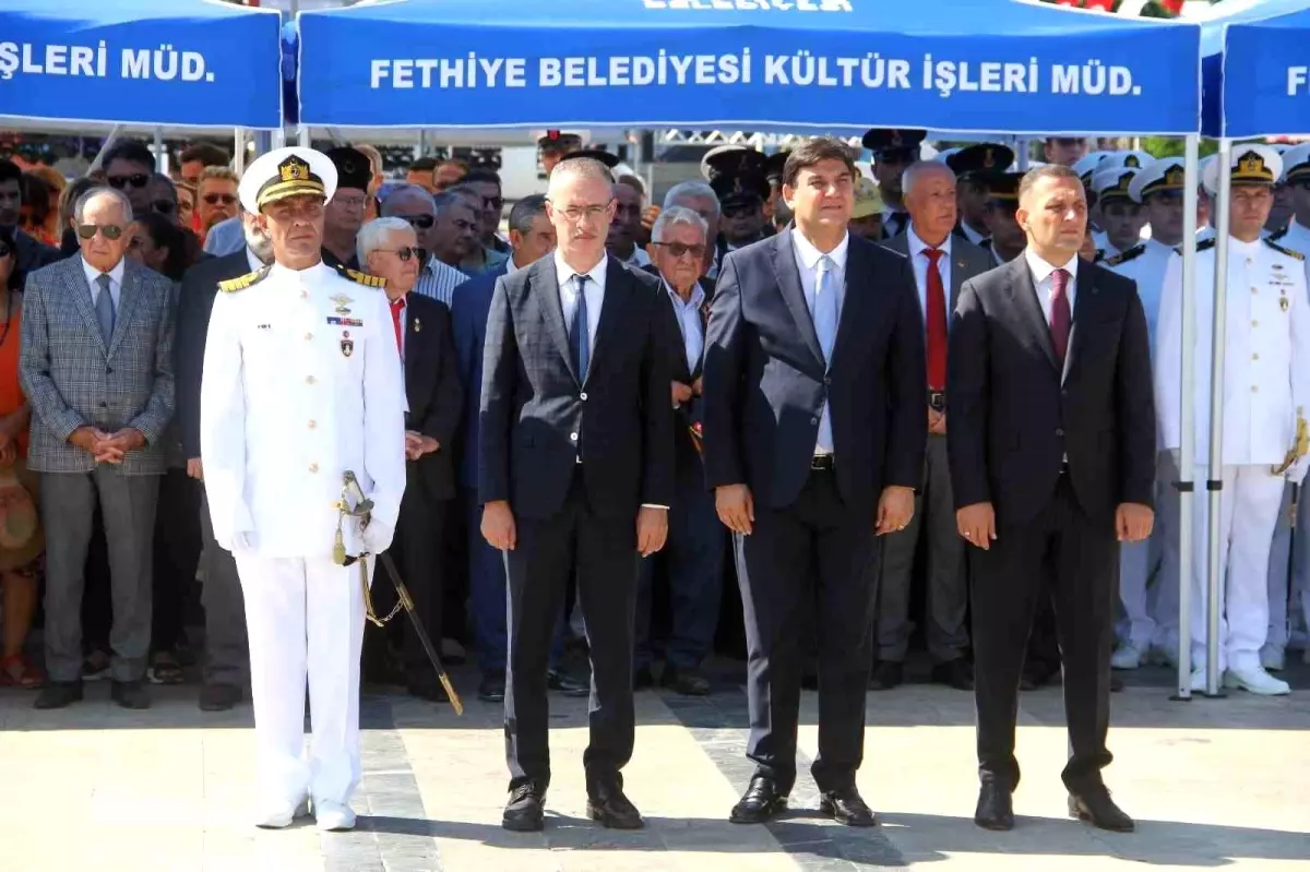 Muğla\'nın Fethiye ilçesinde 30 Ağustos Zafer Bayramı törenleri düzenlendi