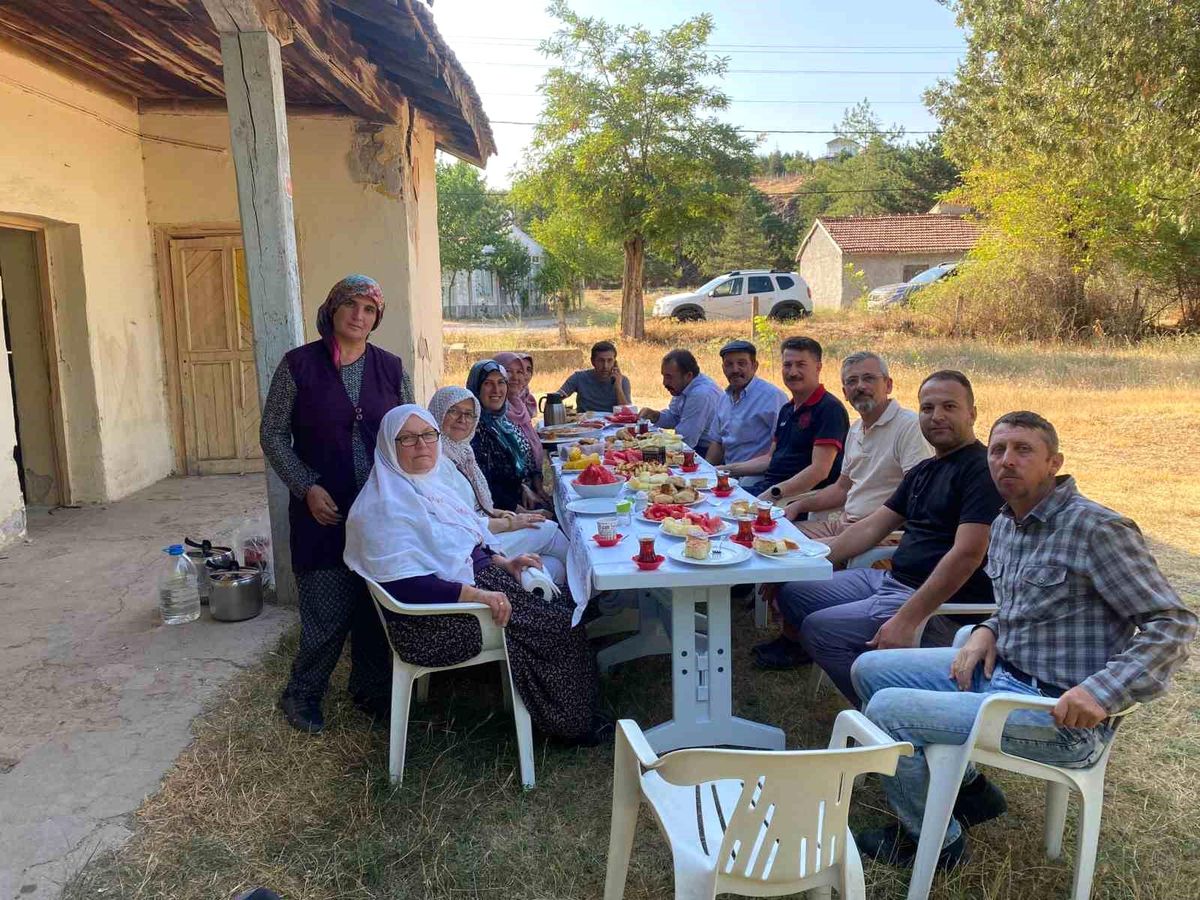 Eskişehir İl Tarım ve Orman Müdürü çiftçilerle toplantı yaptı