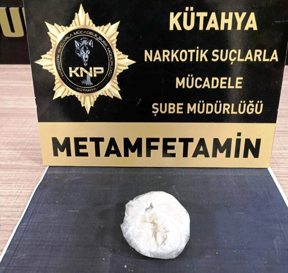 Kütahya\'da Durdurulan Araçta Metamfetamin Yakalandı