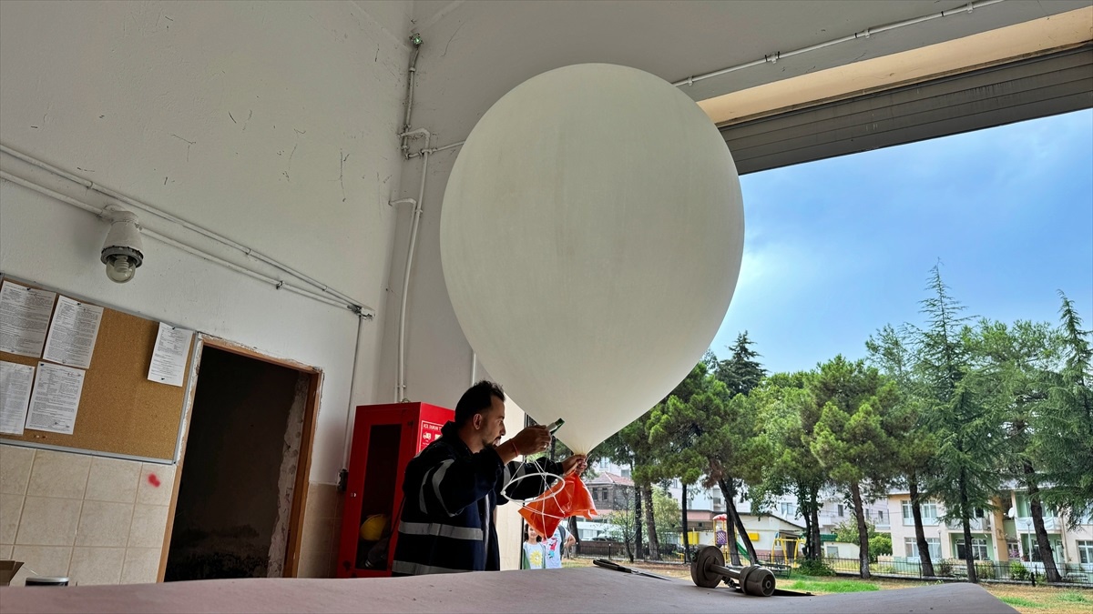 Meteoroloji Balonları Hava Tahminlerinde Önemli Rol Oynuyor