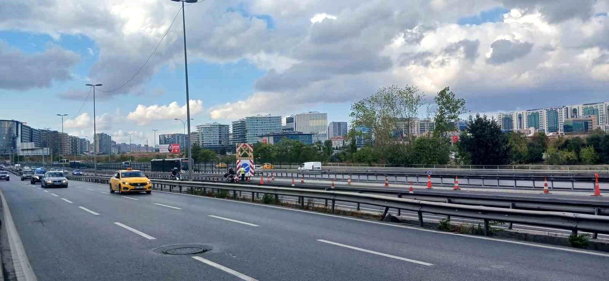 Küçükçekmece\'de Metrobüs Kazası Sonrası İBB Tedbir Aldı