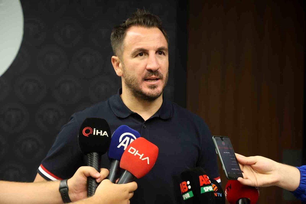 Konyaspor Teknik Direktörü Ali Çamdalı: \'Bu ligde her puan bizim için değerli\'