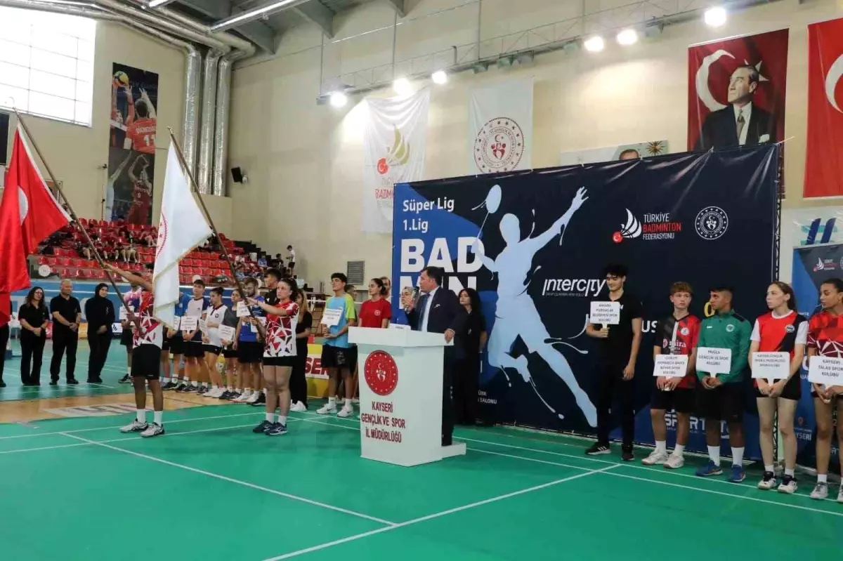 Badminton Süper Ligi 5. Etap ve 1. Lig 2. Etap Müsabakaları Kayseri\'de Başladı