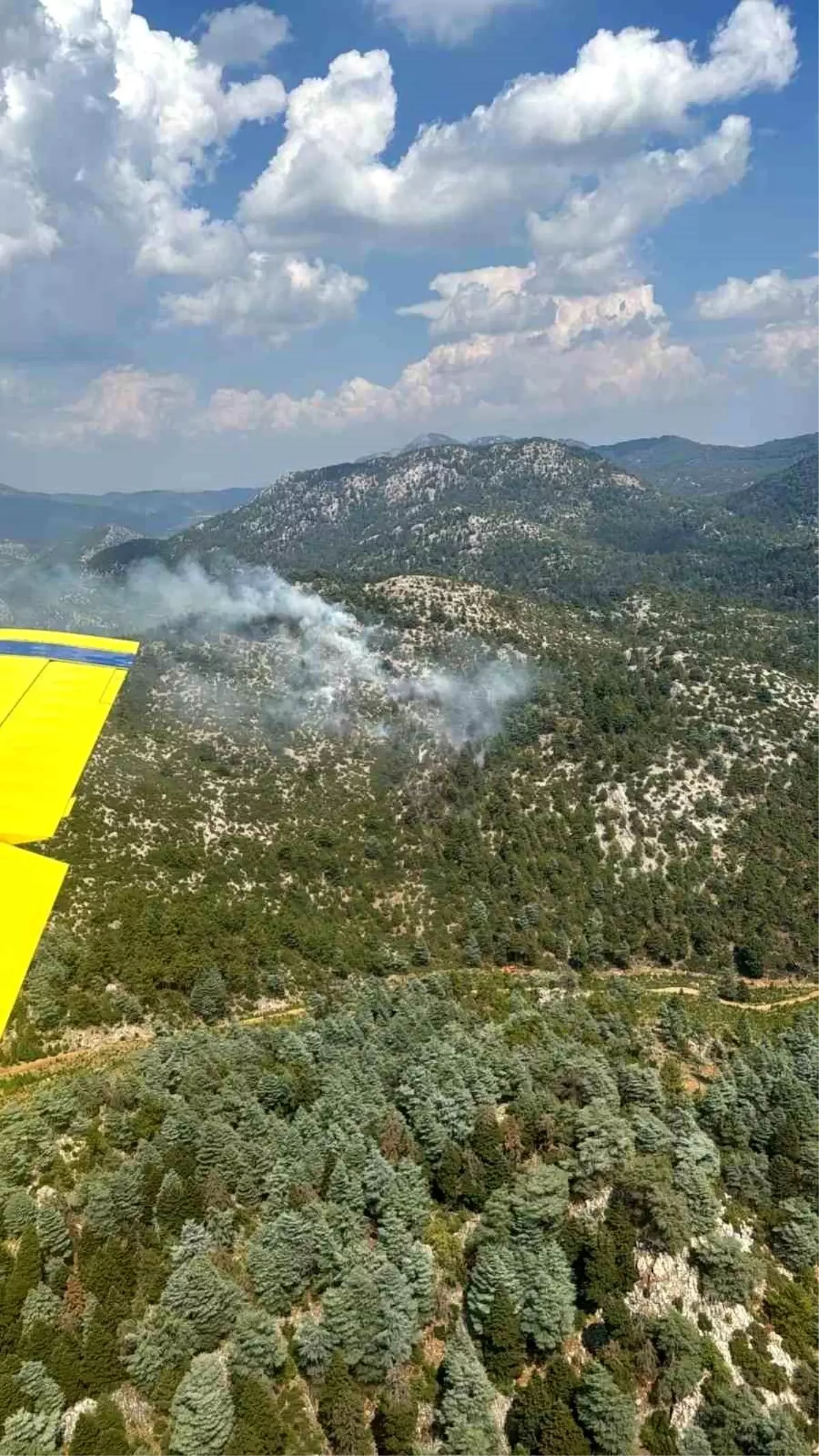 Burdur Bucak\'ta Yıldırım Düşmesi Sonucu Çıkan Orman Yangını Söndürüldü