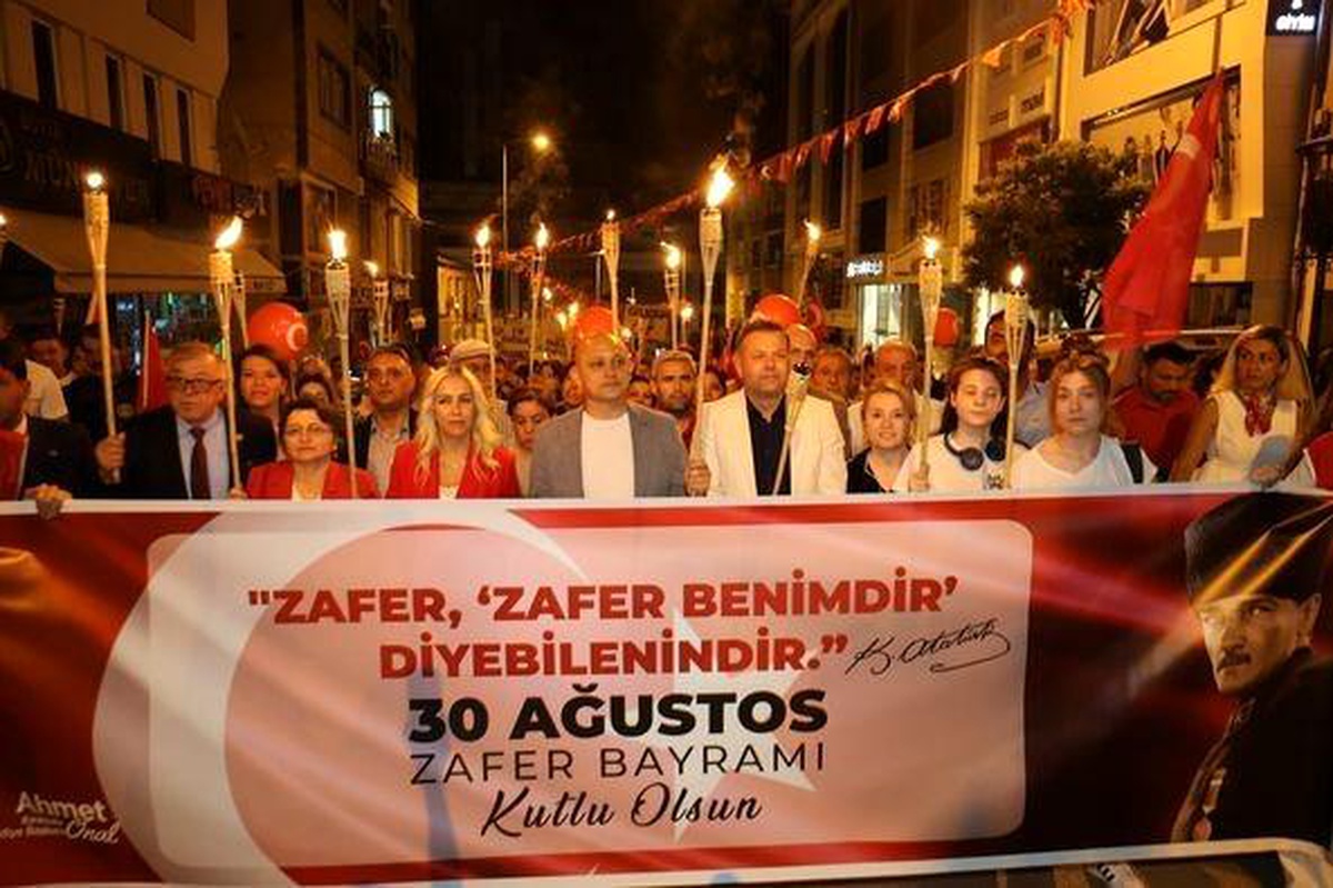 Kırıkkale\'de Büyük Zafer\'in 102\'nci yılı coşkuyla kutlandı