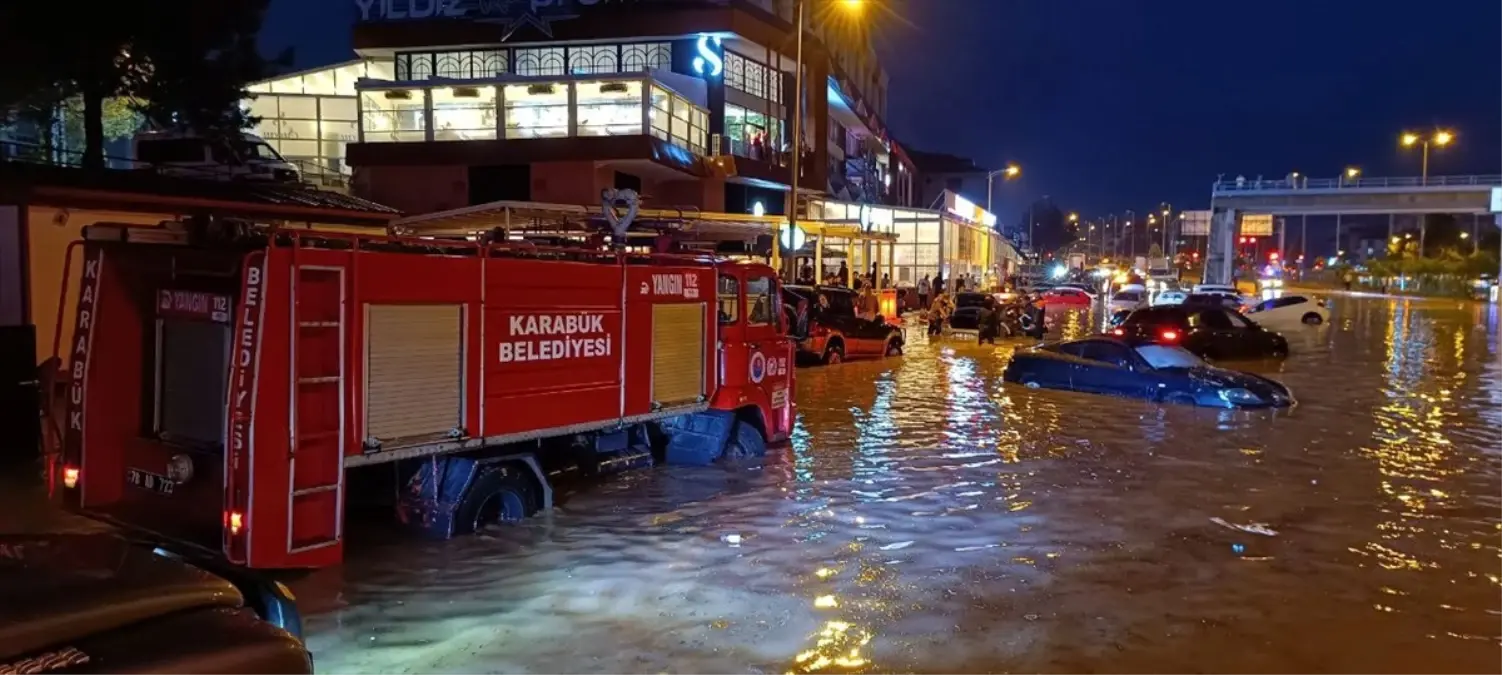 Karabük\'te Sağanak Yağış Hayatı Olumsuz Etkiledi