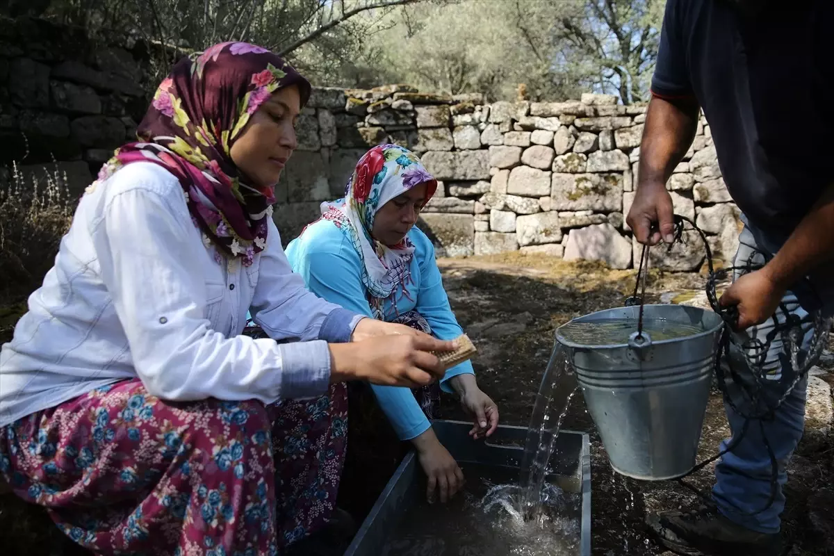 Aigai Antik Kenti\'nde bulunan sarnıçlar hala su tutuyor