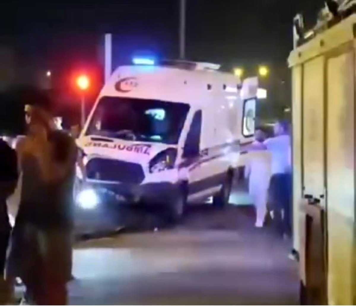 Mardin\'de ambulans ile otomobil çarpıştı: 5 yaralı