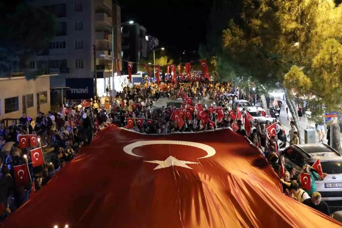 Mente�e'de 30 A�ustos Zafer Bayram� co�kusu