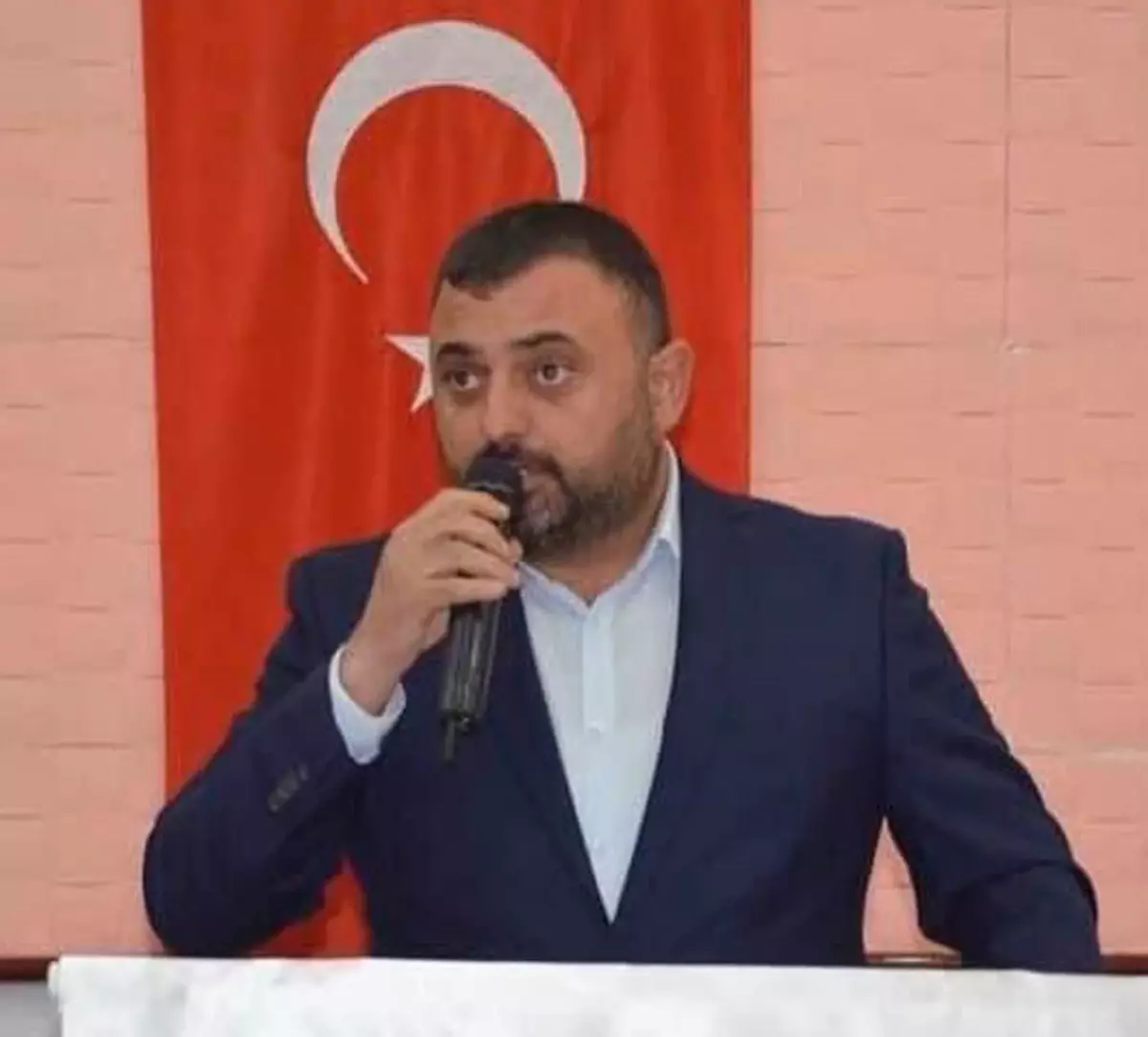 IĞDIR Öğretmenevi ve Akşam Sanat Okulu Müdür Yardımcısı Malik Akşit otel odasında ölü bulundu