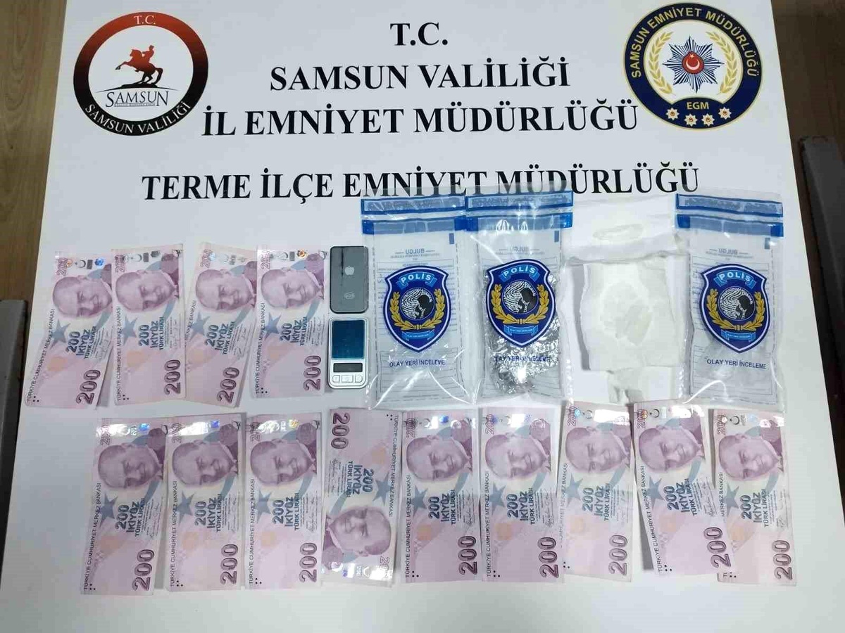 Samsun\'da Uyuşturucu ve Sahte Para Operasyonu