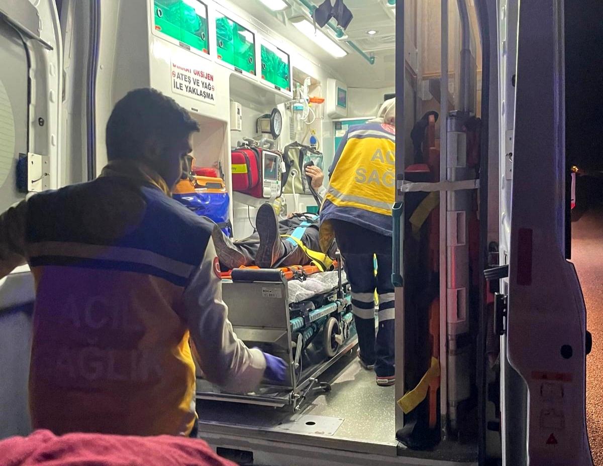 Van\'ın Edremit ilçesinde trafik kazası: 2 kişi yaralandı