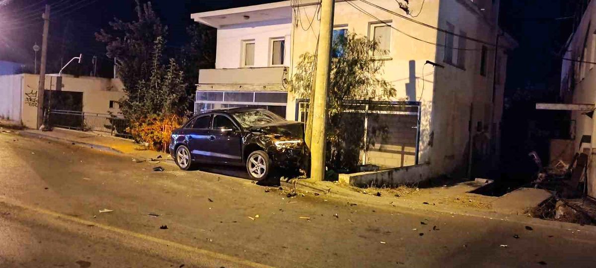 Bodrum\'da otomobil ile motosiklet çarpışması: 1 ölü, 1 ağır yaralı