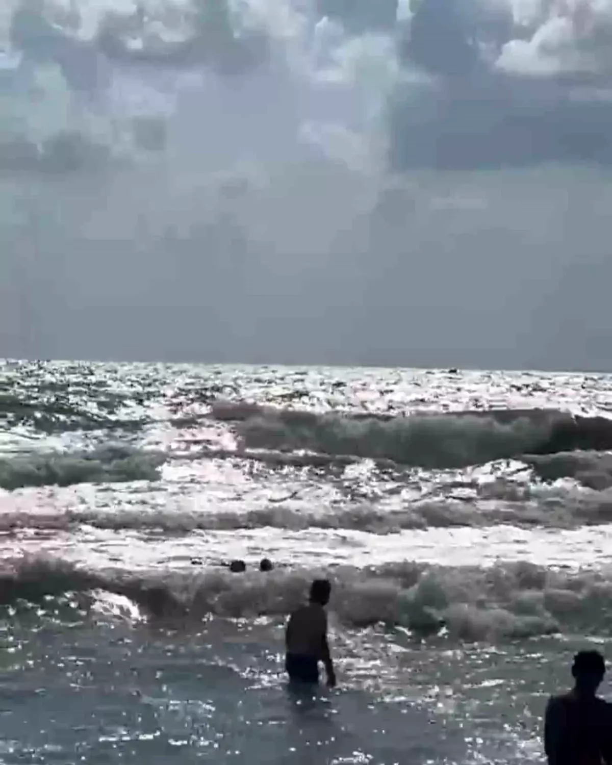 Hatay\'da denizde boğulma tehlikesi geçiren şahıs kurtarıldı