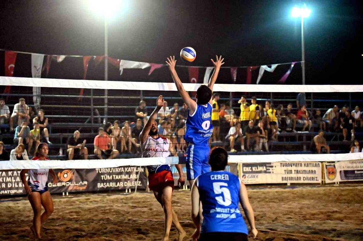 Manavgat Belediyesi Plaj Voleybolu Halk Turnuvası Başladı