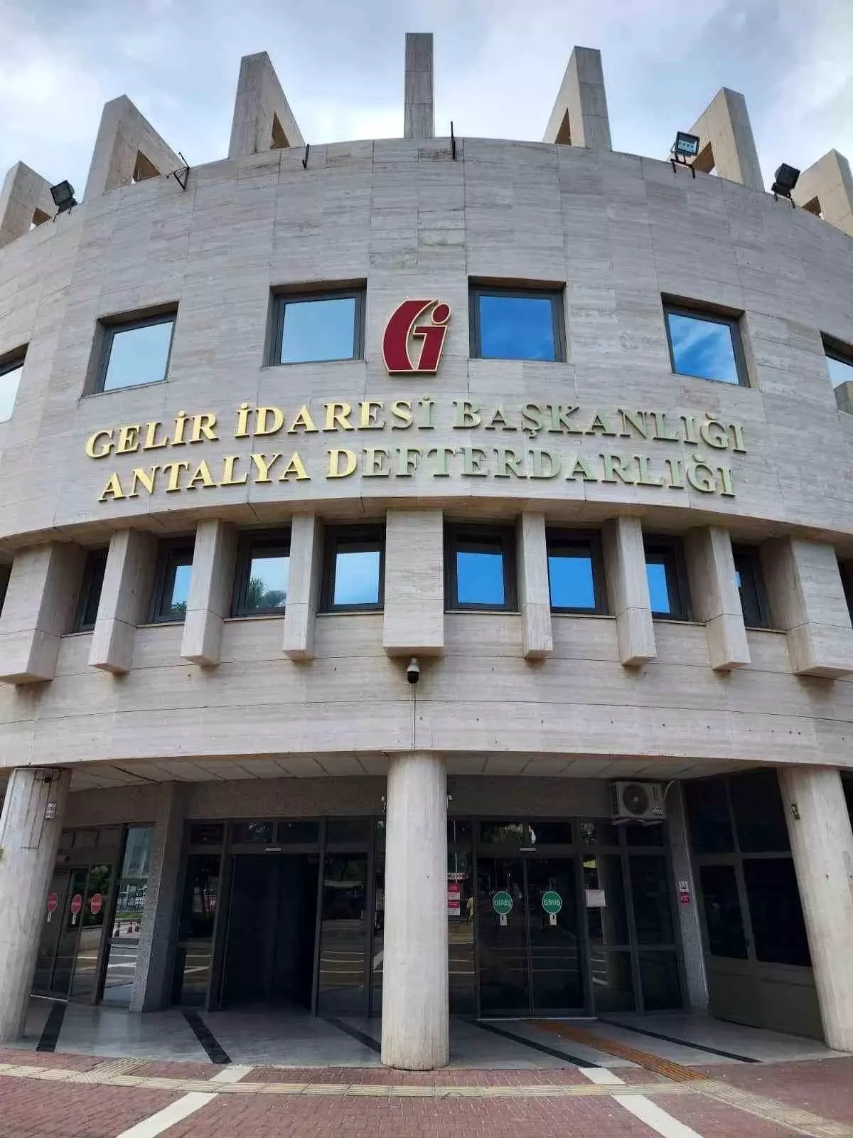 Antalya Vergi Dairesi Başkanlığı Yeni Yapıya Kavuştu