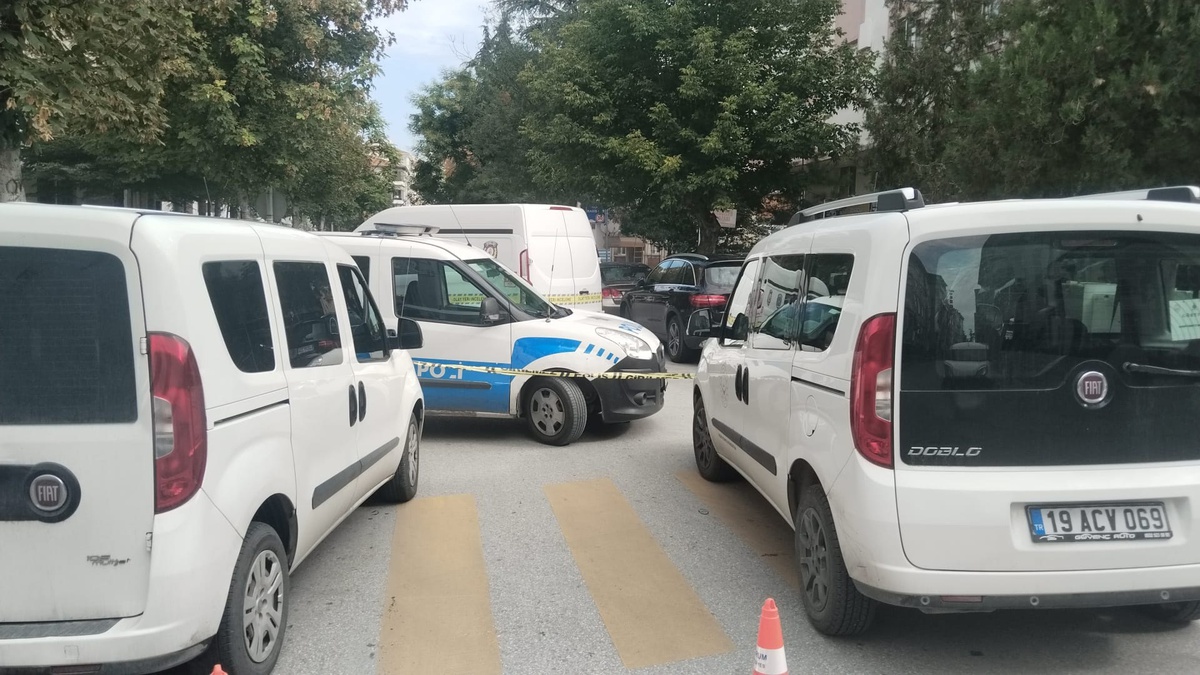 Eşi Evden Ayrılan Adam, Evini Havaya Uçurmakla Tehdit Etti