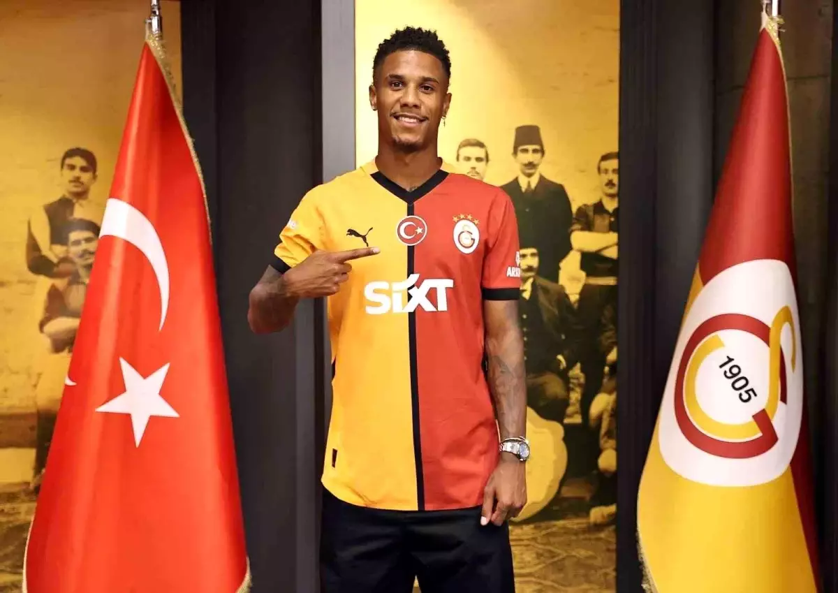 Galatasaray, Sol Bek Pozisyonuna Ismail Jakobs\'u Katıyor