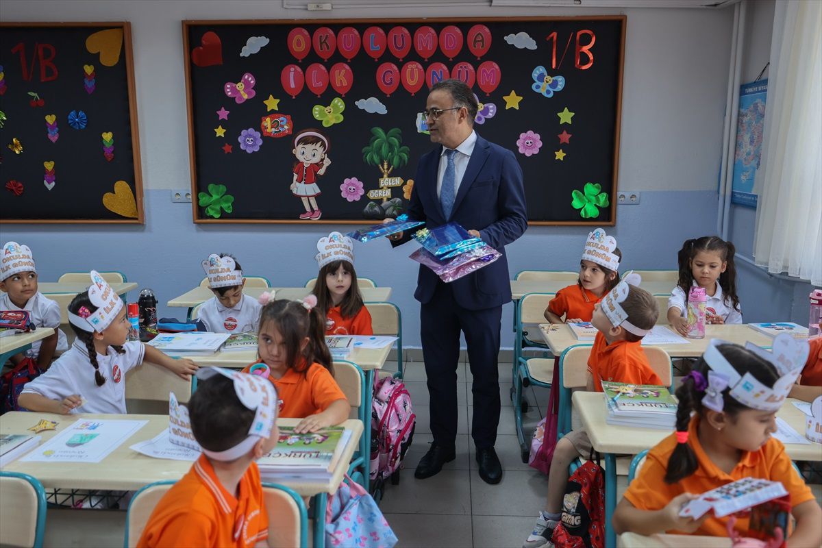 İzmir\'de Okul Öncesi ve İlkokul Birinci Sınıf Uyum Eğitimine Başlandı