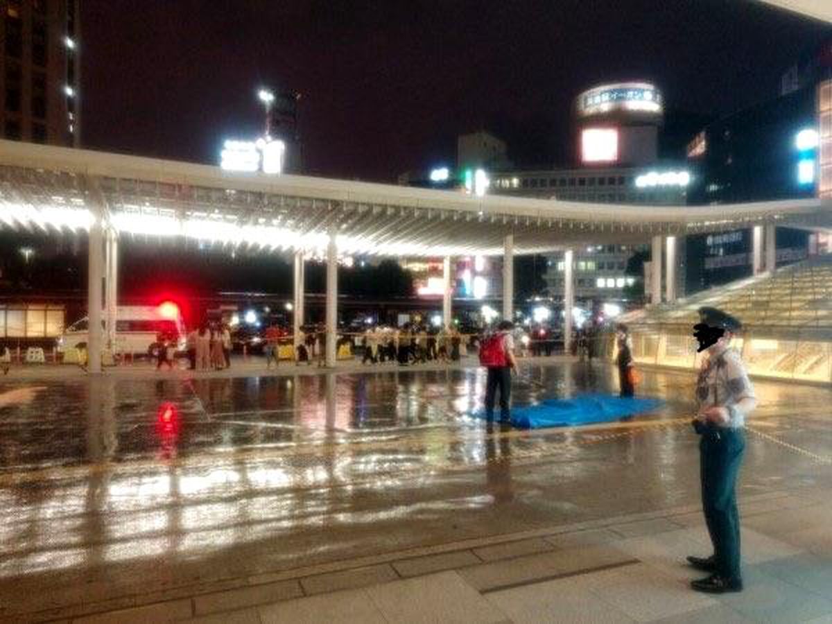 Japonya\'da intihar eden genç, yayanın üzerine düştü