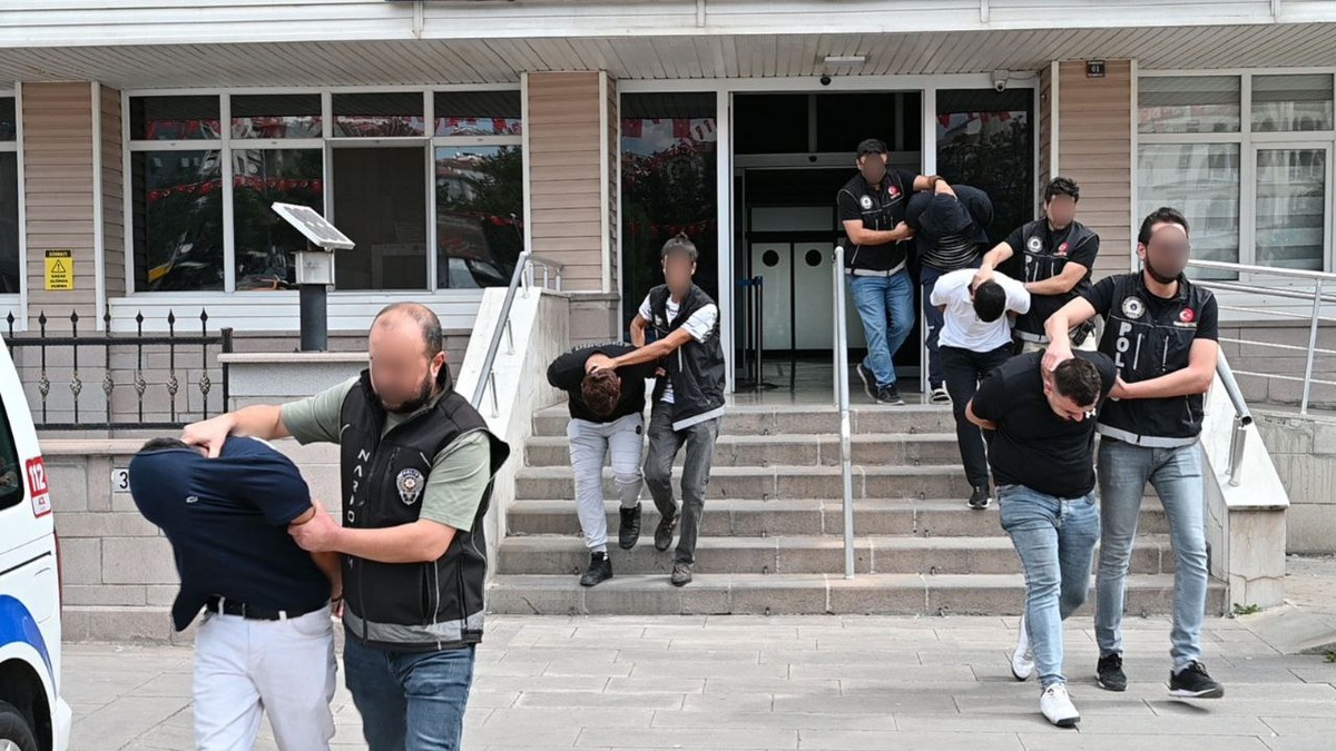Kırıkkale\'de Uyuşturucu Operasyonunda 3 Kişi Tutuklandı