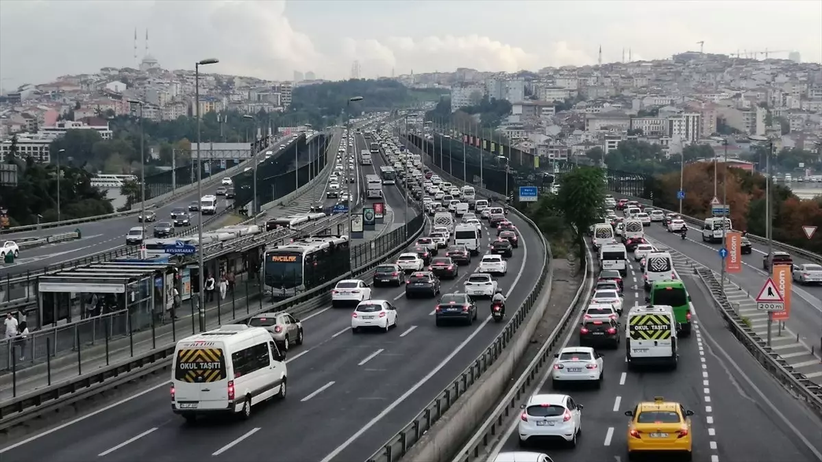 Kırklareli\'nde Uyuşturucu Operasyonu: 5 Zanlı Tutuklandı