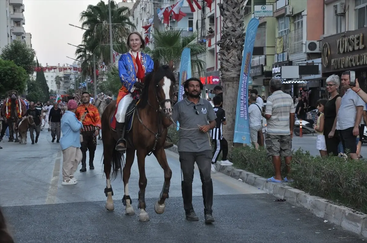 Mersin\'de Uluslararası Müzik ve Folklor Festivali Başladı