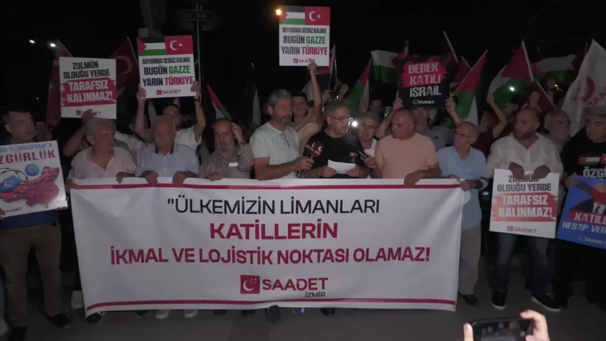 Saadet Partisi\'nden USS Wasp\'a Protesto: \'Körfezimizde Olmasını Kınıyoruz\'