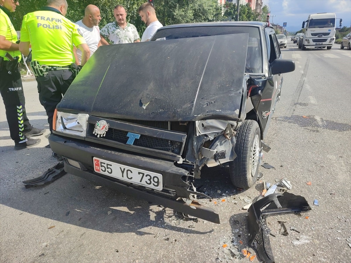 Samsun\'da Kaza: 1\'i Çocuk 2 Kişi Yaralandı