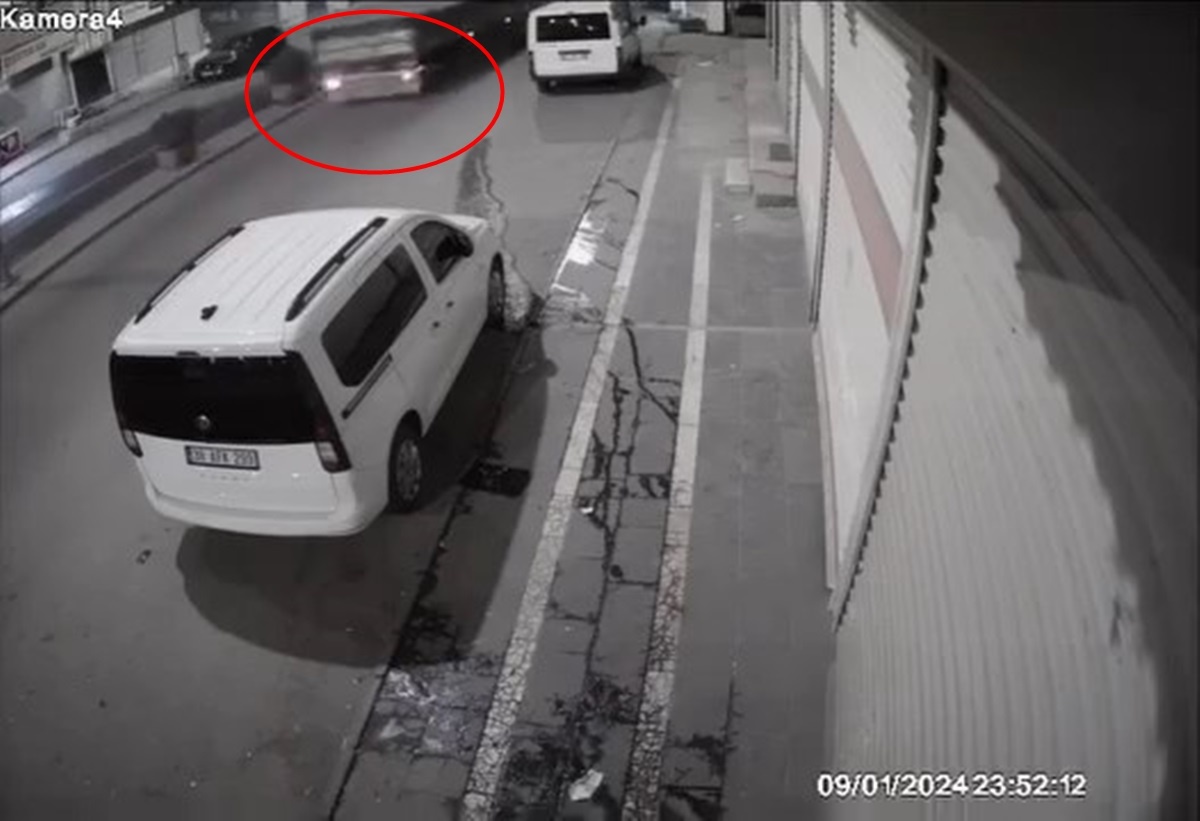 Cizre\'de freni boşalan TIR kaza yaptı