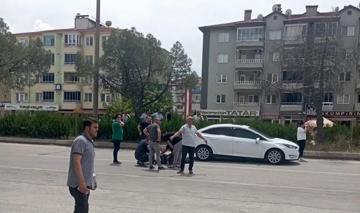 Motosiklet Yaya Çarpıp Kaçtı, Sürücü Gözaltına Alındı