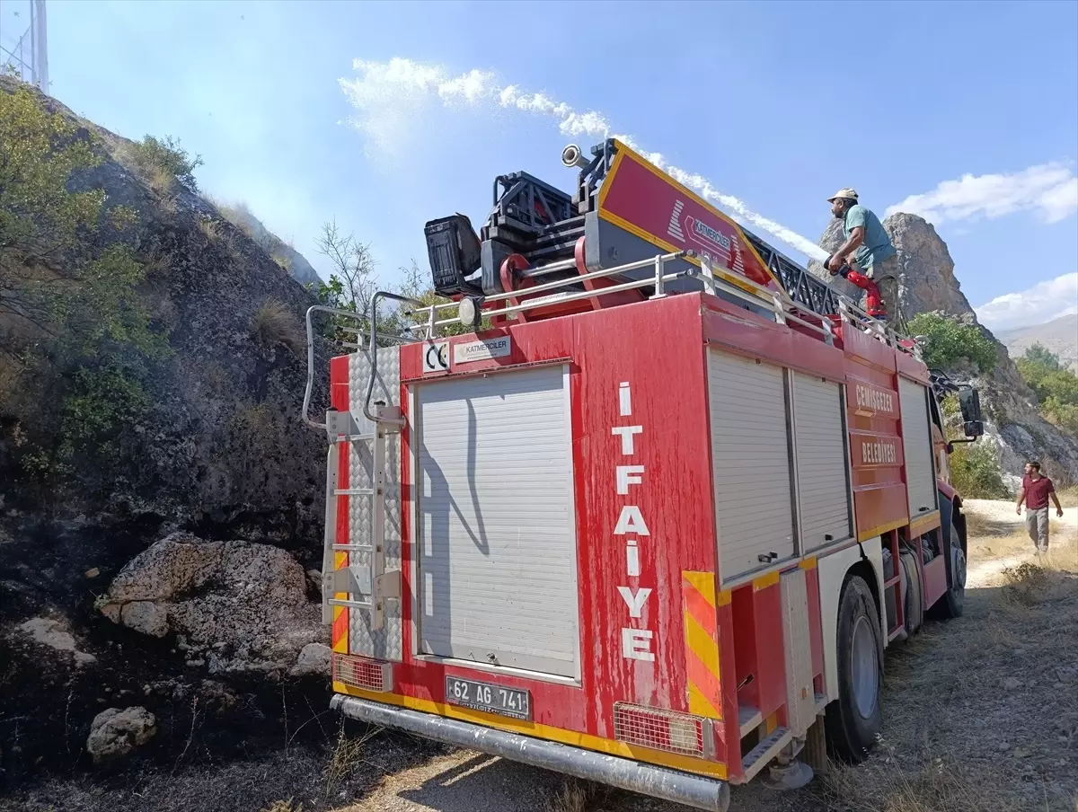 Tunceli\'de çıkan yangın söndürüldü