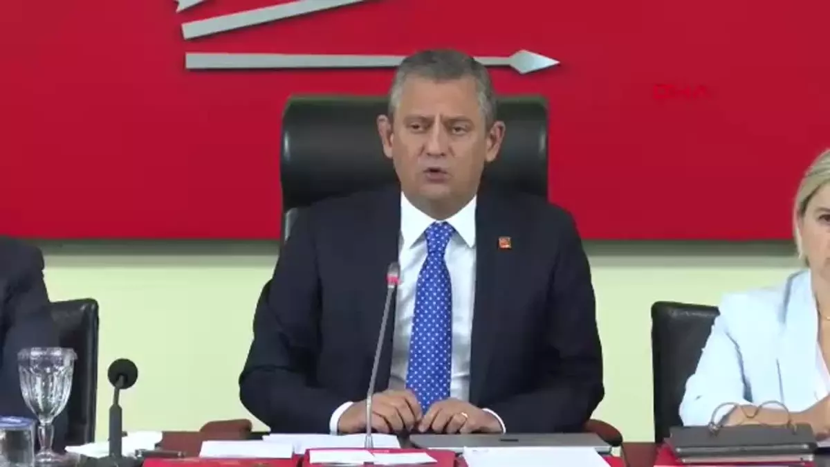 CHP Genel Başkanı Özgür Özel, Milletvekilleriyle Kapalı Grup Toplantısı Yaptı