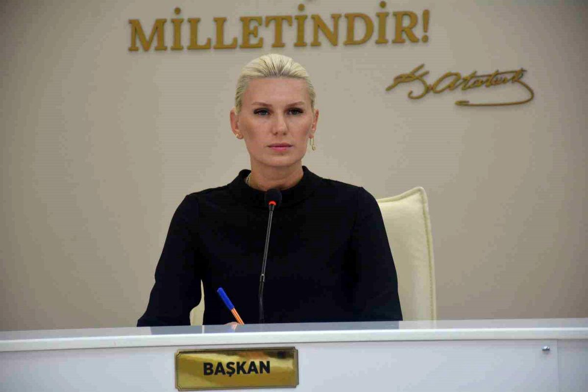 MHP\'li Köse, Bilecik Belediye Başkanı\'na sorular sordu