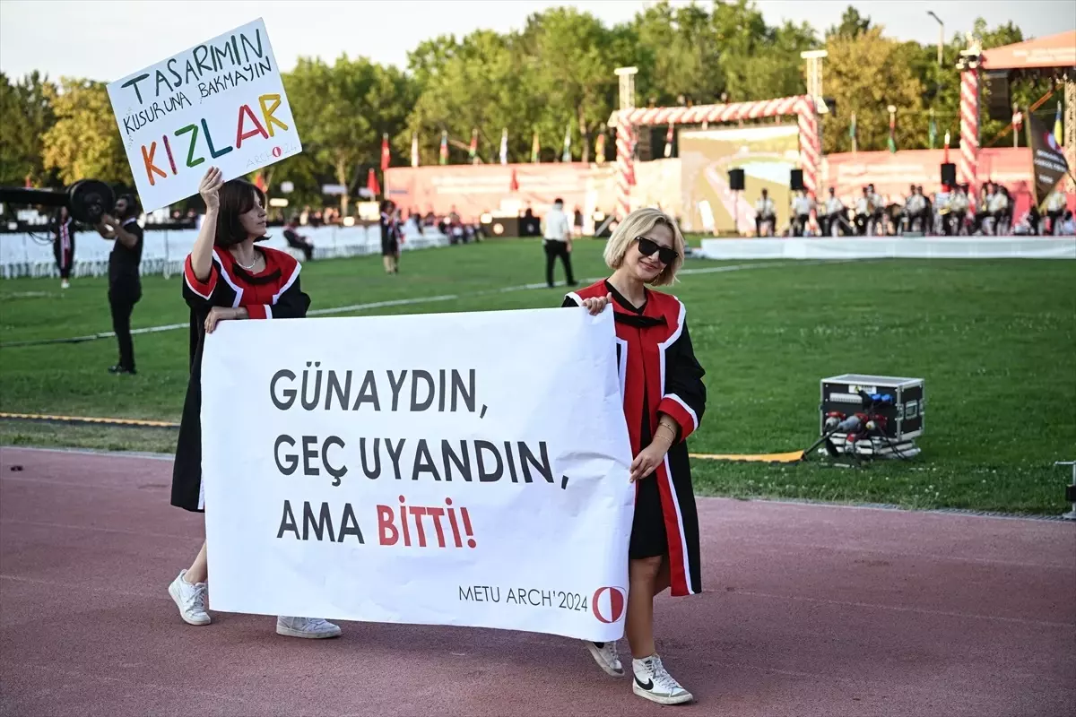 ODTÜ 2024 Mezuniyet Töreni: 3 Bin Öğrenci Diplomasını Aldı