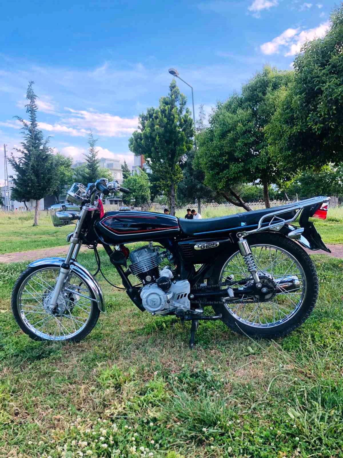 Adıyaman\'da park halindeki motosiklet çalındı