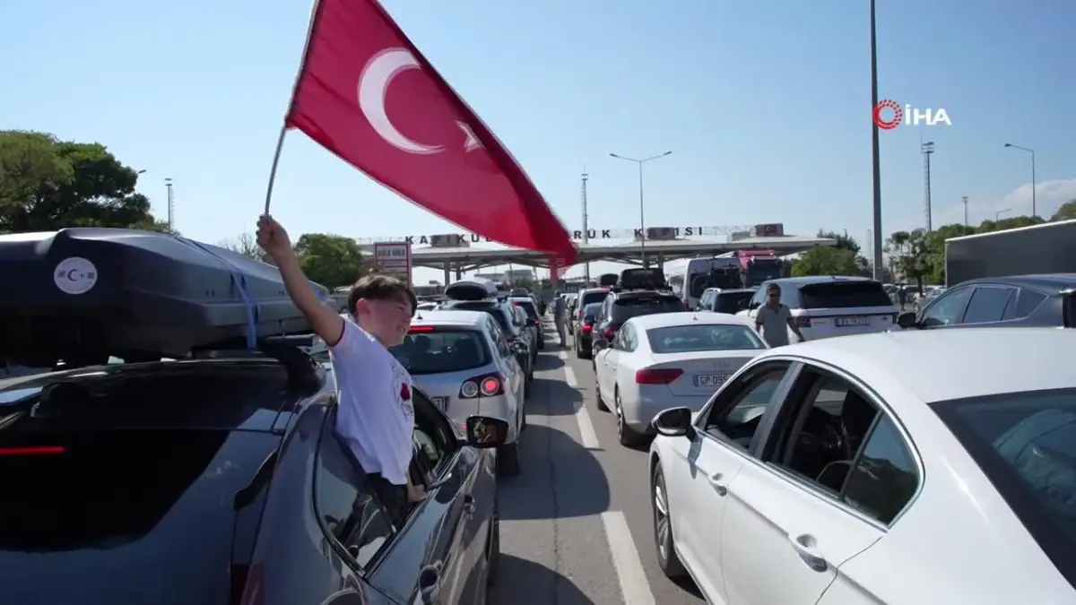 Sınır Kapılarında Gurbetçi Rekoru: 4 Milyondan Fazla Yolcu Giriş Çıkış Yaptı