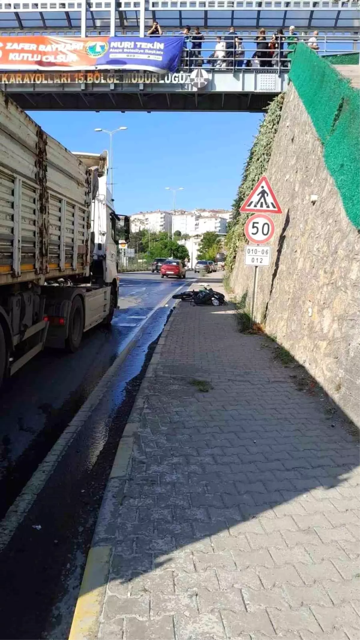 Zonguldak\'ta Tır-Motosiklet Kazası: Bir Ölü, Bir Yaralı