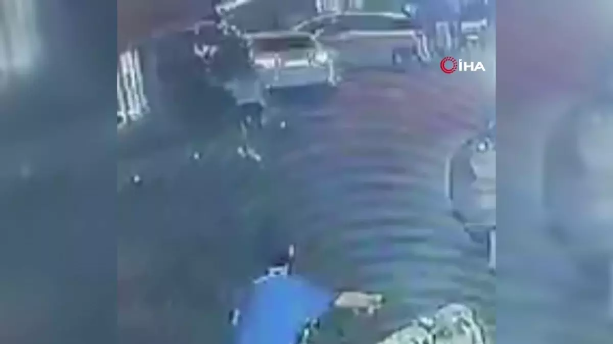 Bağcılar\'da Dehşet: Yaralı Adam Hastane Önünde Bırakıldı