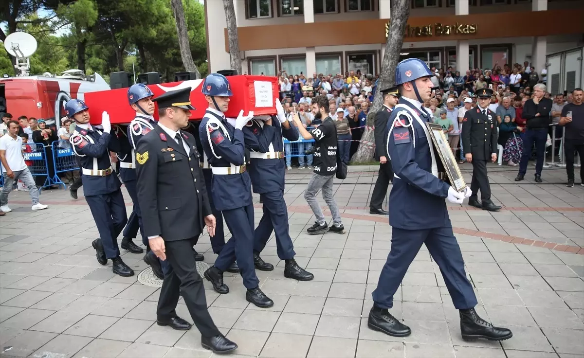 Şehit Jandarma Uzman Çavuş Yavuz Güney, Ordu\'da Son Yolculuğuna Uğurlandı