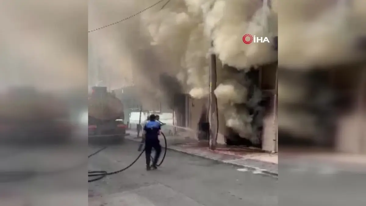 Esenler Belediyesi temizlik işçileri yangında mahsur kalan 3 çocuğu kurtardı