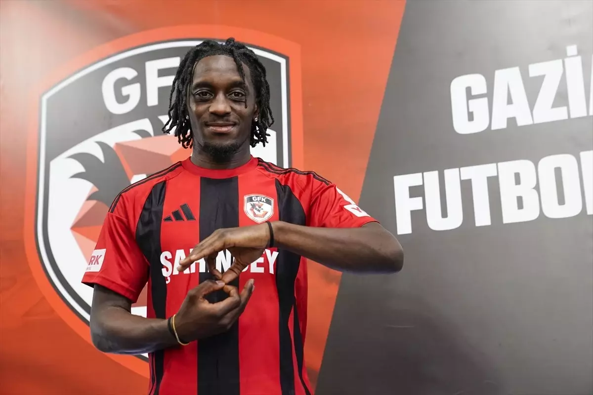 Gaziantep FK, Christopher Lungoyi ile Anlaşma Sağladı