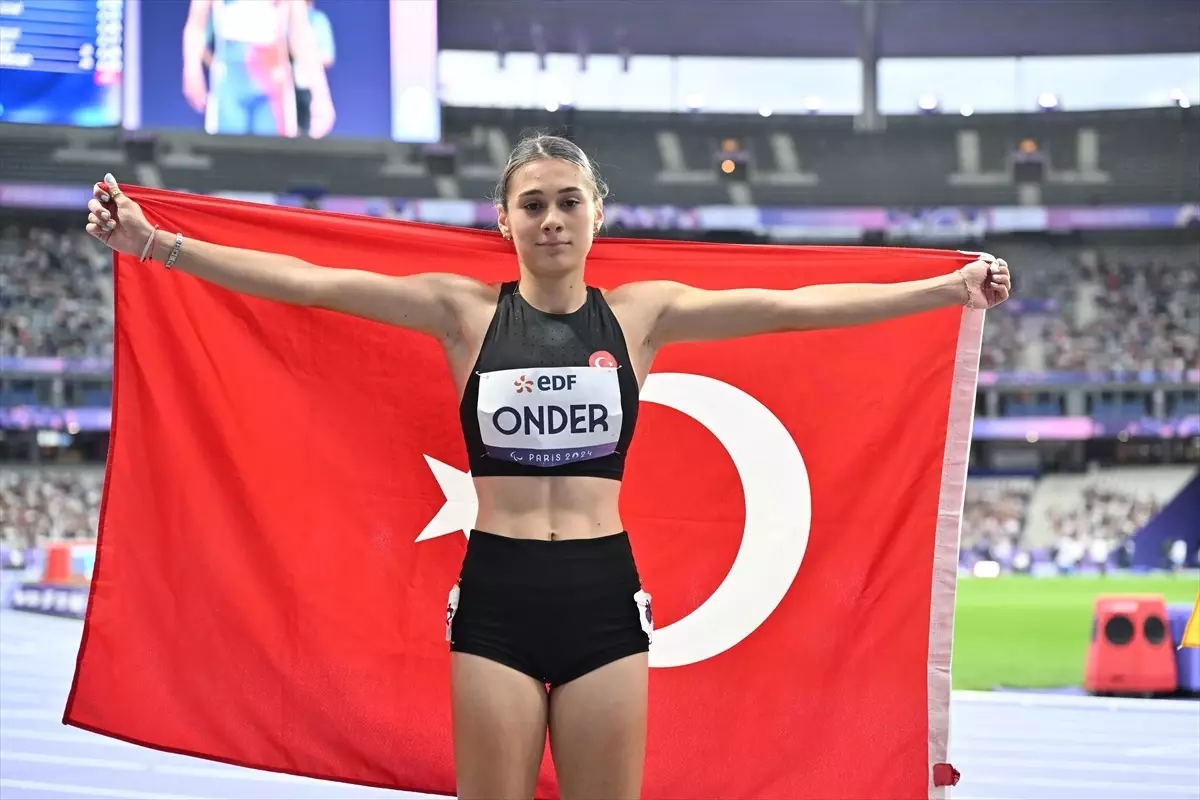 Aysel Önder, Paris 2024 Paralimpik Oyunları\'nda Tarihe Geçti