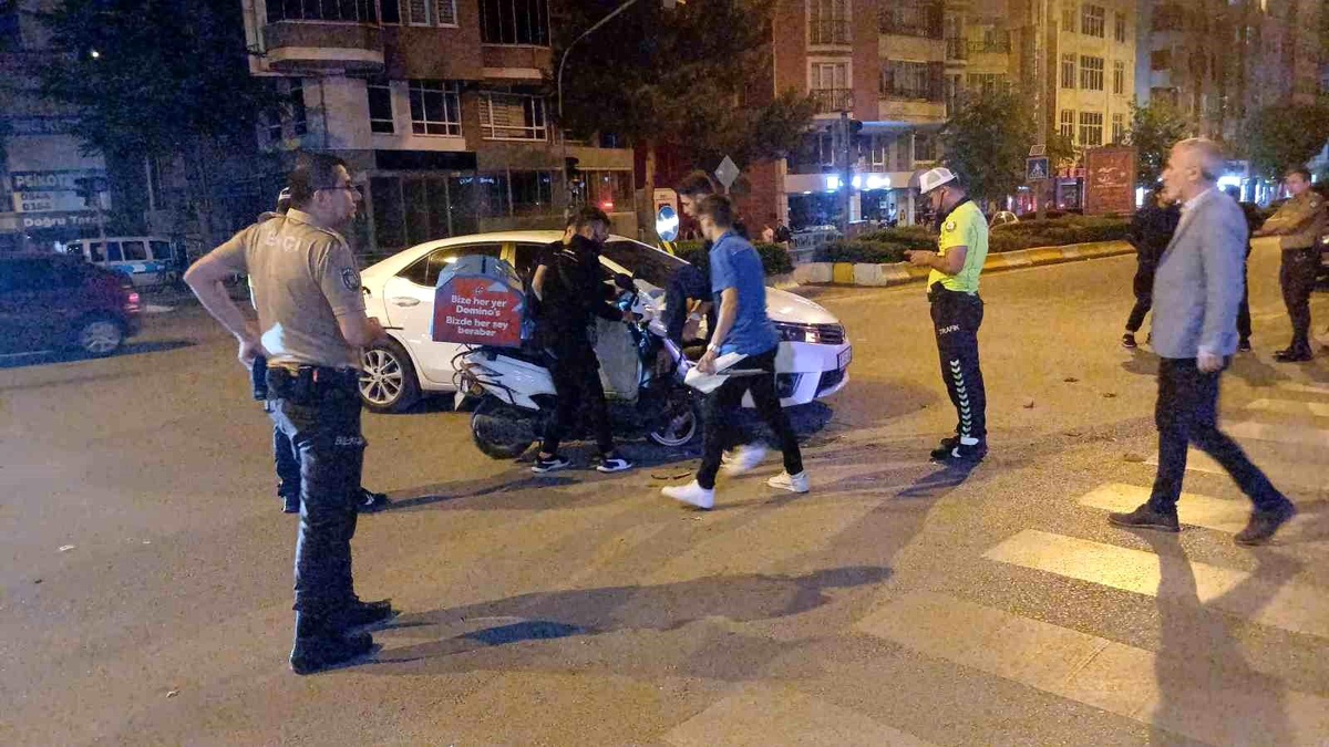 Çorum\'da Trafik Kazası: Motosiklet ve Otomobil Çarpıştı, 1 Yaralı