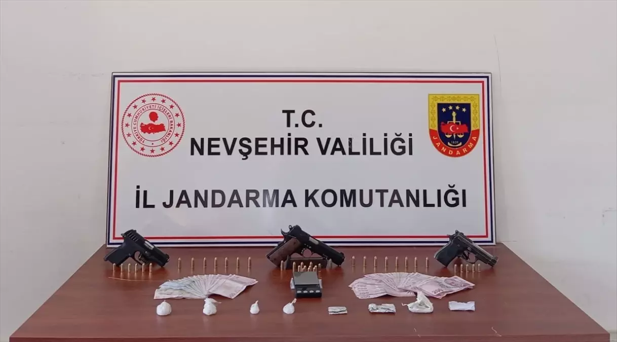 Nevşehir\'de düzenlenen operasyonda 2 zanlı tutuklandı