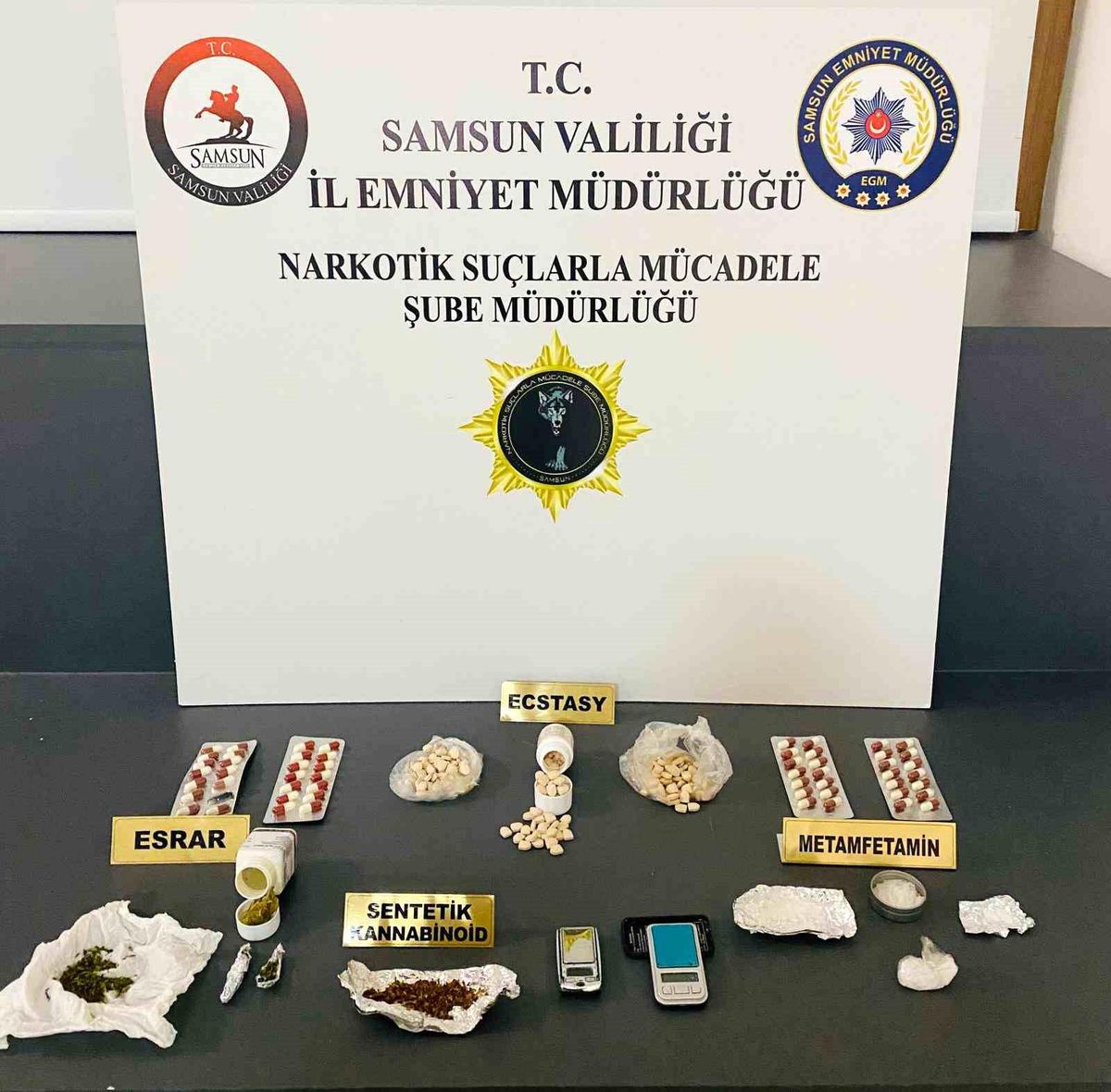 Samsun\'da Uyuşturucu Operasyonunda 2 Kişi Gözaltına Alındı