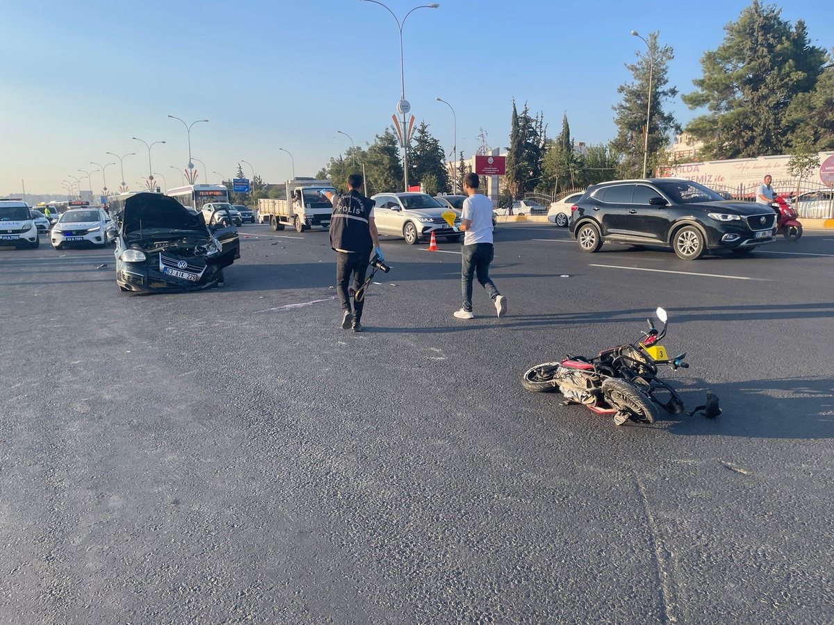 Şanlıurfa\'da Elektrikli Bisiklet Kazası: Bir Genç Hayatını Kaybetti